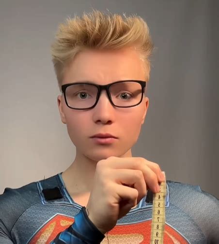tim laurenz porn|Timlaurenz blond muscle boy wanks and cums .